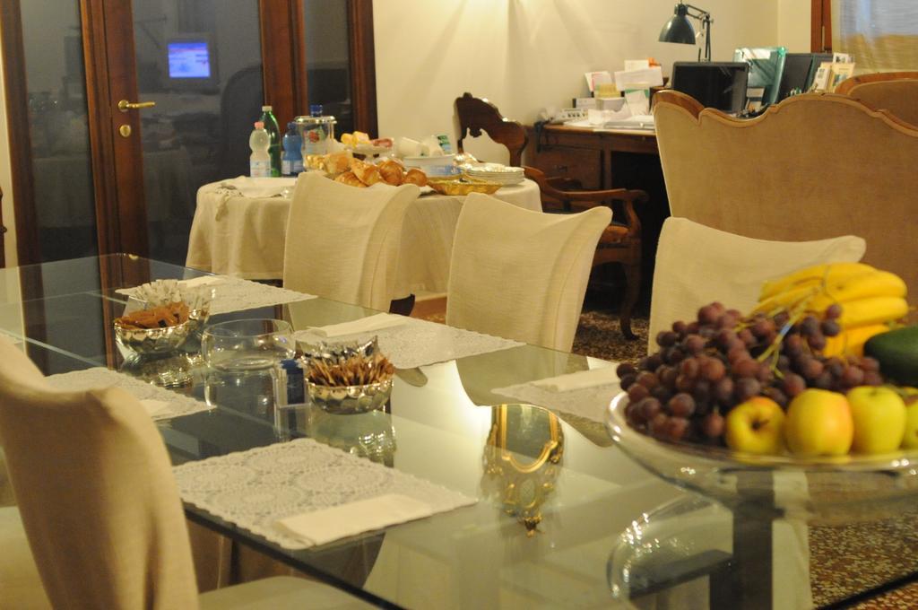 Al Melograno - Room & Breakfast Bologna Kültér fotó